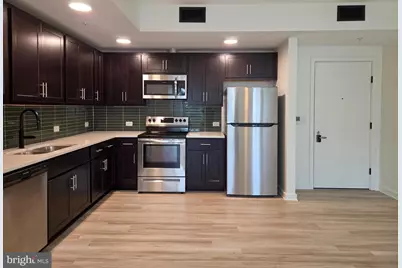 102 Hanover Street #204, Fredericksburg, VA 22401 - Photo 4