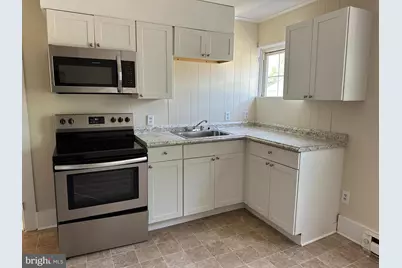 1605 Apt. B Charles Street, Fredericksburg, VA 22401 - Photo 4