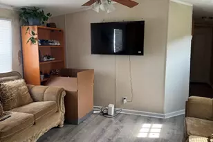 9740 Glenwood Dr, Fredericksburg, VA 22408 - Photo 12