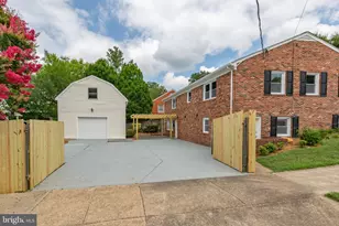 1329 Brent St, Fredericksburg, VA 22401 - Photo 4