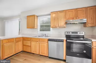 1002 Stafford Ave, Fredericksburg, VA 22401 - Photo 10