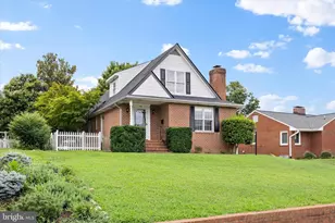 408 Riverside Dr, Fredericksburg, VA 22401 - Photo 2