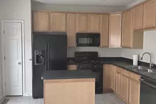 1310 Saunders Dr, Fredericksburg, VA 22401 - Photo 20