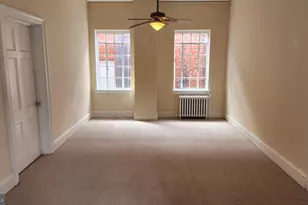 1009 Princess Anne St, Fredericksburg, VA 22401 - Photo 2