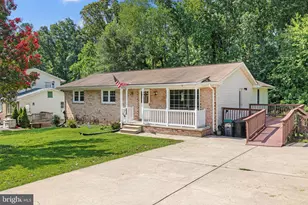 422 Morningside Dr, Fredericksburg, VA 22401 - Photo 2