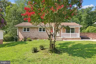 422 Morningside Dr, Fredericksburg, VA 22401 - Photo 1