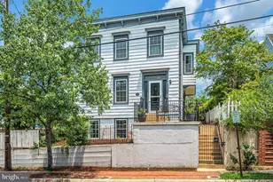 309 Princess Anne St, Fredericksburg, VA 22401 - Photo 2