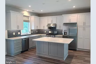 307 Charles Street, Fredericksburg, VA 22401 - Photo 2