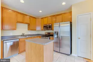 1014 Hampton St, Fredericksburg, VA 22401 - Photo 8