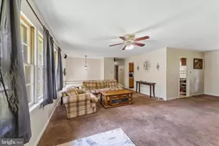 5 Warfield Pl, Fredericksburg, VA 22401 - Photo 10