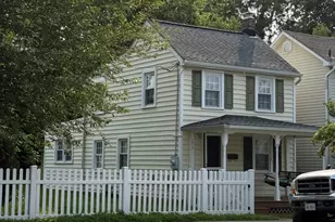1813 Washington Ave, Fredericksburg, VA 22401 - Photo 2