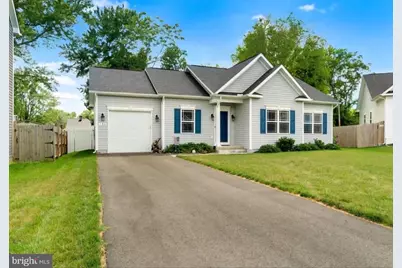 106 Ridgeway Street, Fredericksburg, VA 22401 - Photo 2