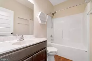 106 Ridgeway St, Fredericksburg, VA 22401 - Photo 8