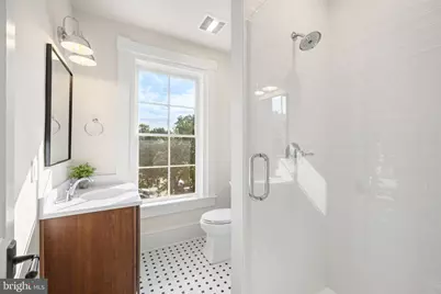 901 Caroline Street #201, Fredericksburg, VA 22401 - Photo 6