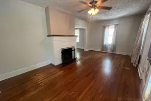 813 Marye St, Fredericksburg, VA 22401 - Photo 2