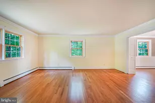 5 Delahay Dr, Fredericksburg, VA 22401 - Photo 8