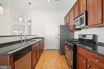 900 Barton Street #307, Fredericksburg, VA 22401 - Photo 2