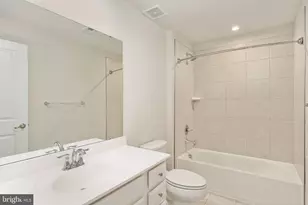 1006 Valley Run Dr, Fredericksburg, VA 22401 - Photo 14