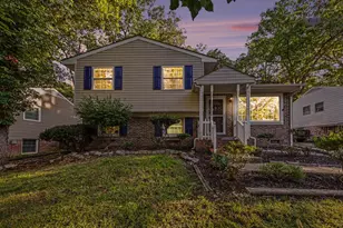 187 Longstreet Ave, Fredericksburg, VA 22401 - Photo 2