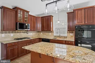 1100 Wright Ct, Fredericksburg, VA 22401 - Photo 16