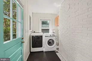 1319 Augustine Ave, Fredericksburg, VA 22401 - Photo 16