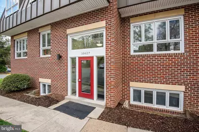 10627 Jones Street #301B, Fairfax, VA 22030 - Photo 2