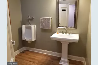 4021 University Drive #201, Fairfax, VA 22030 - Photo 4