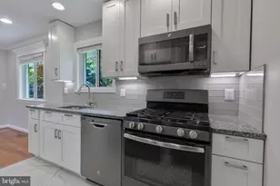 3911 Egan Dr, Fairfax, VA 22030 - Photo 10