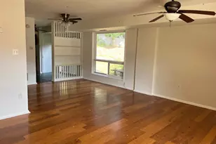 10136 Fair Woods Dr, Fairfax, VA 22030 - Photo 2