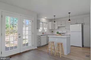 3916 Oak St, Fairfax, VA 22030 - Photo 16