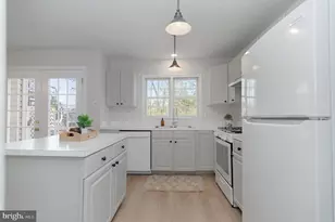 3916 Oak St, Fairfax, VA 22030 - Photo 16