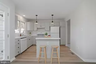 3916 Oak St, Fairfax, VA 22030 - Photo 14