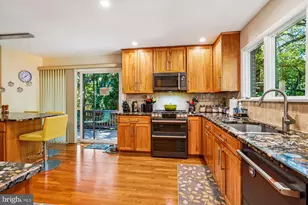 3501 Redwood Ct, Fairfax, VA 22030 - Photo 10