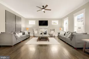 10602 Oak Pl, Fairfax, VA 22030 - Photo 22