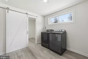 10911 Maple St, Fairfax, VA 22030 - Photo 24