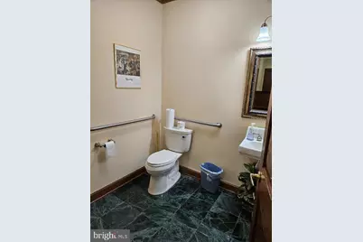 [Address not provided], Fairfax, VA 22030 - Photo 14