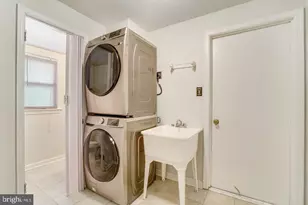 9821 Hampton Ln, Fairfax, VA 22030 - Photo 44