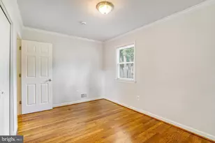 9821 Hampton Ln, Fairfax, VA 22030 - Photo 36