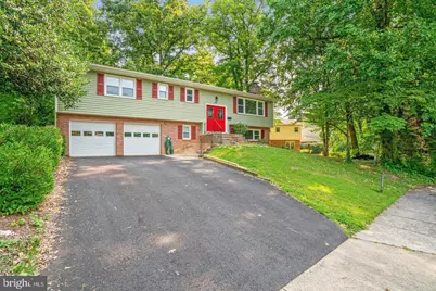 9821 Hampton Lane, Fairfax, VA 22030 - Photo 4