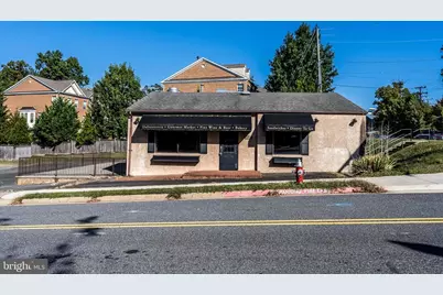 4328 Chain Bridge Road, Fairfax, VA 22030 - Photo 1