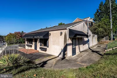 4328 Chain Bridge Road, Fairfax, VA 22030 - Photo 6