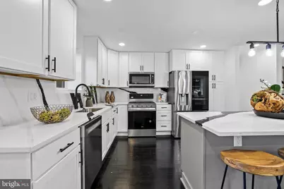 10404 Forest Avenue, Fairfax, VA 22030 - Photo 14