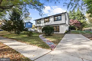 10404 Forest Ave, Fairfax, VA 22030 - Photo 2