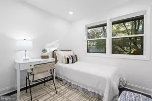 10404 Forest Ave, Fairfax, VA 22030 - Photo 24