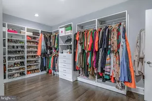 10708 Warwick Ave, Fairfax, VA 22030 - Photo 32