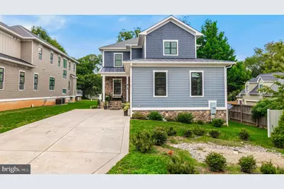 10708 Warwick Avenue, Fairfax, VA 22030 - Photo 2