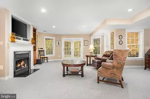 10121 Ratcliffe Manor Dr, Fairfax, VA 22030 - Photo 72