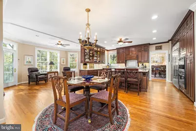 10121 Ratcliffe Manor Drive, Fairfax, VA 22030 - Photo 36