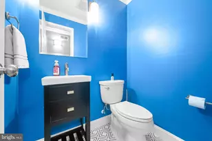 10600 Springmann Dr, Fairfax, VA 22030 - Photo 38