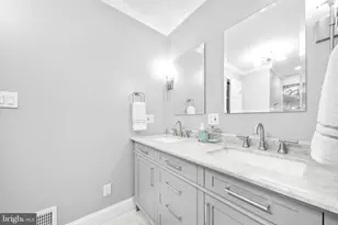 10600 Springmann Dr, Fairfax, VA 22030 - Photo 36